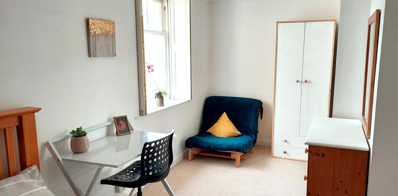 Extremely Well Located Seafront 1 Bedroom In *